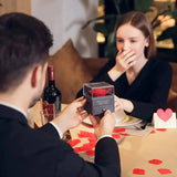 Colar com Rosa Eterna e Pingente “Eu Te Amo” em 100 Idiomas – Amor em Todos os Idiomas