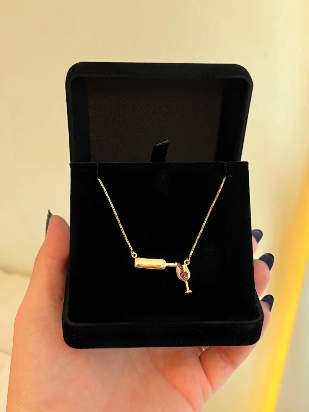Colar Ouro 18k Veneziana Garrafa Vinho Enchendo Taça Com Zirconia